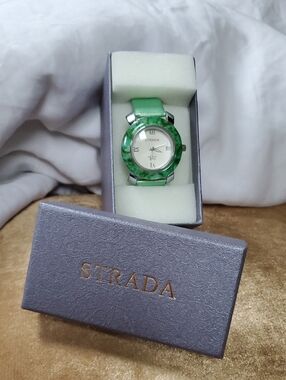 Strada Green Marble Resin Bezel Watch with White Dial